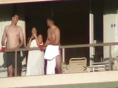 Anális Szex Édes Lány. A fiú ingyen pornó filmek odament a lányhoz, és felemelte a szoknyáját. Kevés a szégyenérzete és élvezi a szexet.