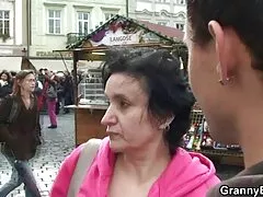 Nézze meg a videót pornó osztály barna online, vagy töltse le a telefont jó minőségű mp4 ingyen családi pornó formátumban.