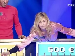 Madelyn Monroe Amerikai pornószínésznő. Ebben a videóban, ő végzi a szopást, ül a kakas, a férfi mindent elvitt pornó ingyen a telefon.