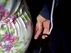 Cum a szájába egy fekete nő. Vicces magyarul beszélő pornó filmek lányok találkozott egy srác, úgy döntött, hogy a szex vele. Letérdelt, és elkezdte szopni a nagy pénisz.