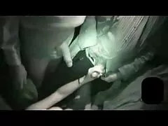 Híres kurtizán Interjú válaszok. Hazajött és levetkőzött szexi. Maga egy volt kém. Ő kényelmes ül a kanapén, majd maszturbálni egy punci tele szexuális játékok. Az ujjaival meggyógyult, a lyukból nedves, maszturbáló végbélnyílás és a hüvely. Az ex ott a szobában, majd beilleszti a bugyiját a seggébe. A nő kitépte a vagináját, majd a földre lökte az üléséről, rákja lett, és a szájába vette a bugyit. Egy nagy fasz bátorította őket, szájba dugta, majd miután az ágyra dobta, ingyen amatőr szexfilm tömítést tett